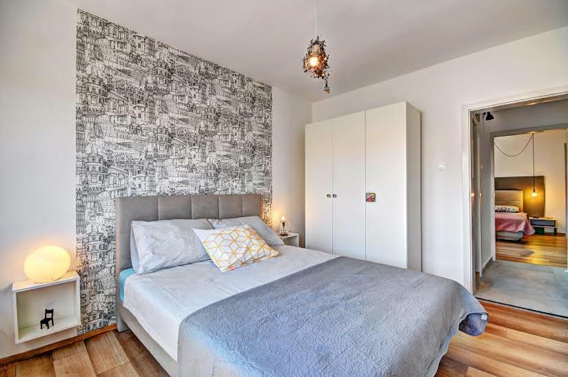 Lola App In City Center, 4+1 Pax Pula Exteriör bild