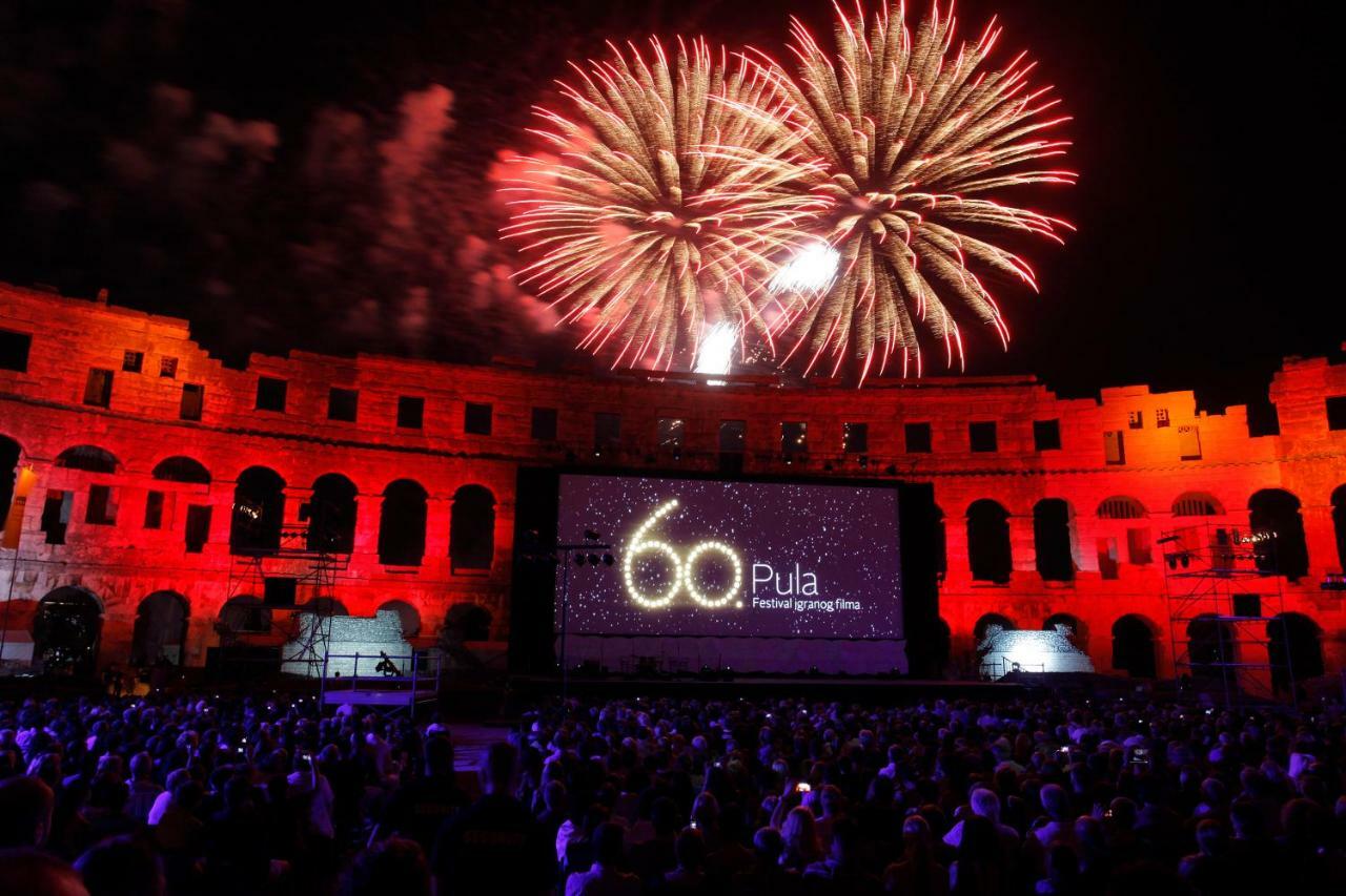 Lola App In City Center, 4+1 Pax Pula Exteriör bild
